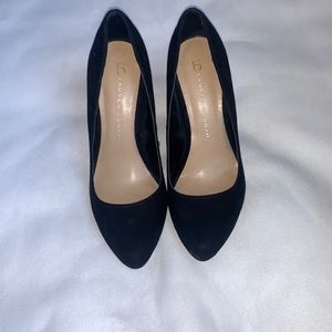 Lauren Conrad Suede Black Pumps